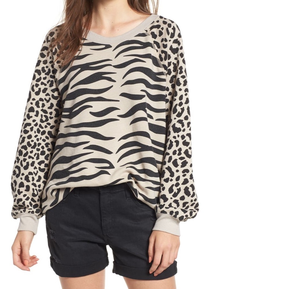 Wildfox easy tiger sommers sweatshirt EUC SIZE SMALL